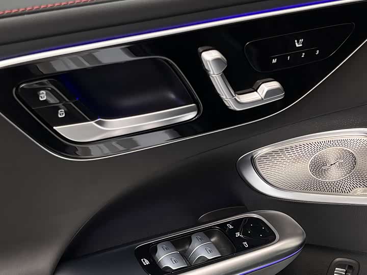 Mercedes-Benz C-Class 2024 AMG C 43 4 MATIC — фото 22