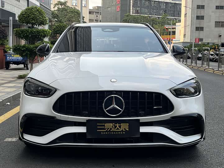 Mercedes-Benz C-Class 2024 AMG C 43 4 MATIC — фото 2