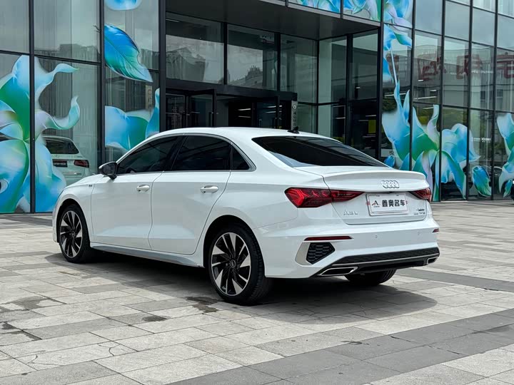 Audi A3 2024 A 3 L Limousine 35 TFSI Sport — фото 6