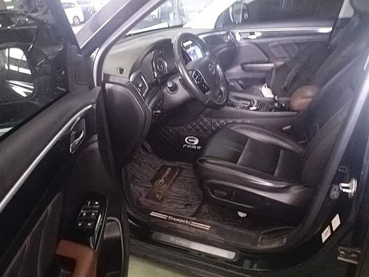 Trumpchi GS7 2017 280 T 2 WDLuxury — фото 16