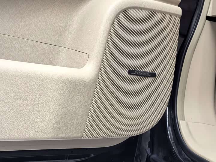 Nissan Quest — фото 10