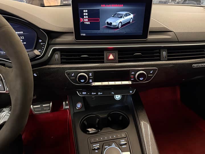 Audi S4 2018 S 4 3.0 TFSI — фото 8
