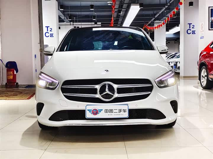 Mercedes-Benz B-Class 2021 B 200 — фото 2