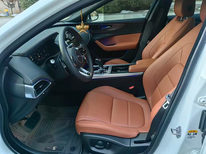 Jaguar XEL 2021 2.0 T 250 PS R-DYNAMIC SE — фото 17