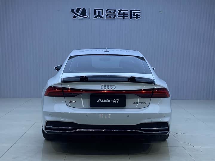 Audi A7 2024 45 TFSI — фото 14