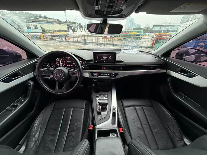 Audi A4L 2018 30 40 TFSI — фото 9