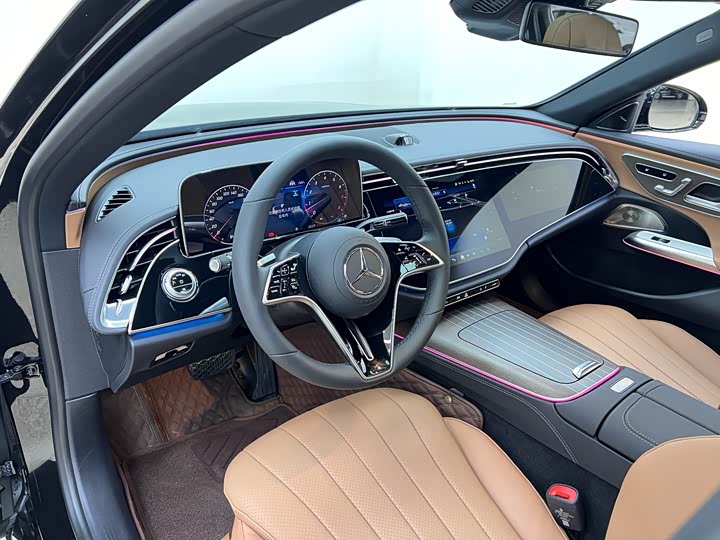 Mercedes-Benz E-Class 2024 E 300 L Luxury — фото 11