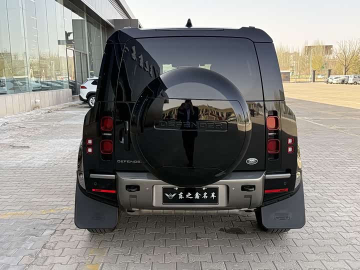 Land Rover Defender — фото 6