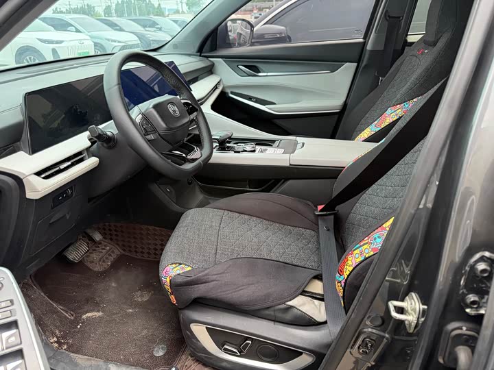 Changan CS75 PLUS 2023 1.5 T ATPremium — фото 4