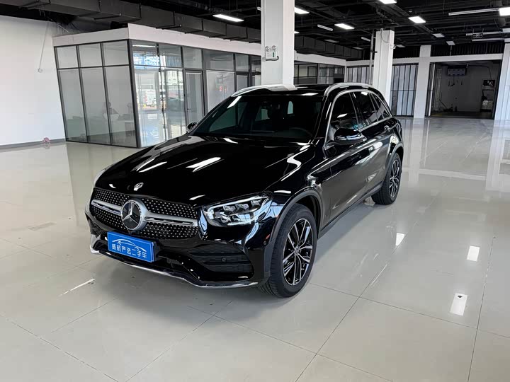 Mercedes-Benz GLC 2021 GLC 260 L 4 MATIC Luxury — фото 1
