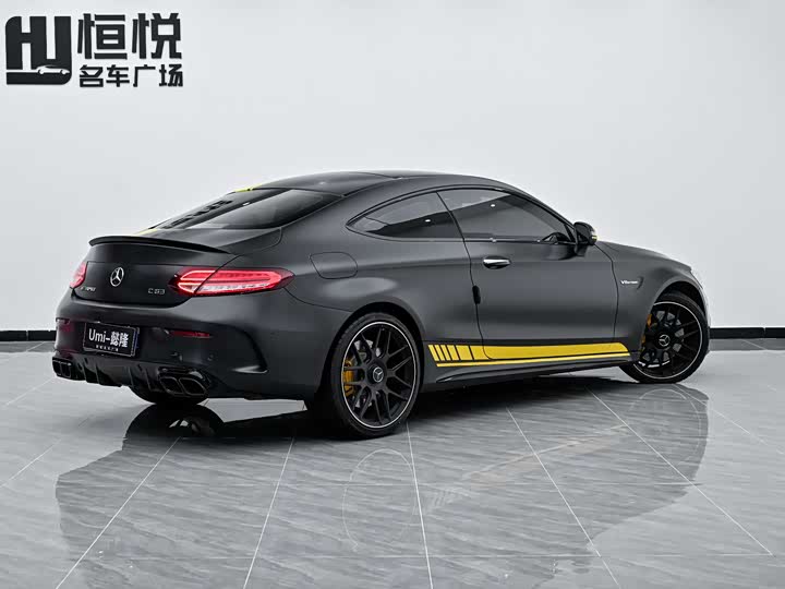 Mercedes-Benz C-Class 2021 AMG C 63 — фото 2