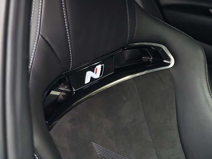 Hyundai Elantra 2023 2.0 T Sport Package Edition — фото 18