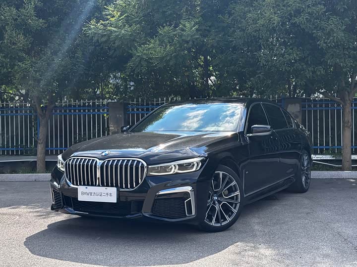 BMW 7-Series 2019 740 Li Leading M