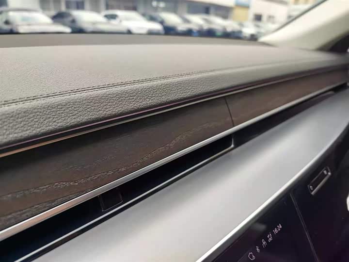 Audi A8 2021 A 8 L 50 TFSI quattro Comfort — фото 10