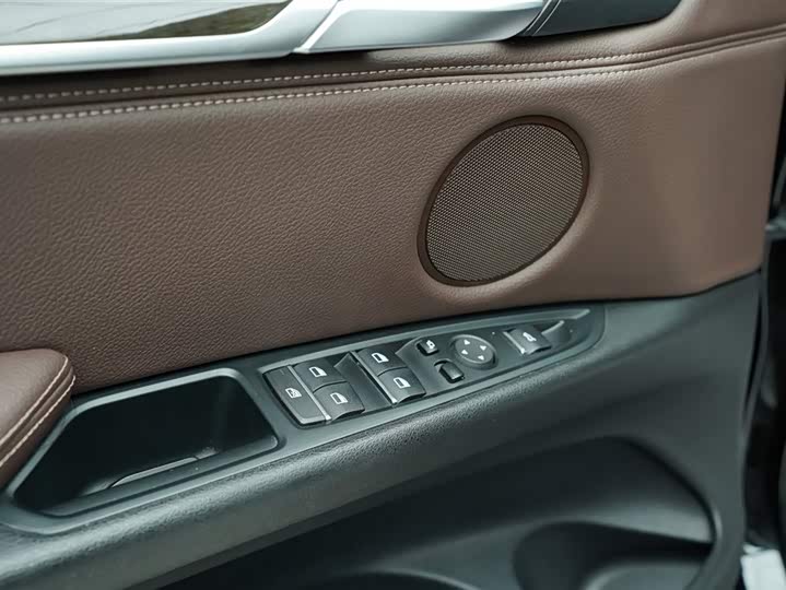 BMW X5 2018 x Drive 35i MSport — фото 11