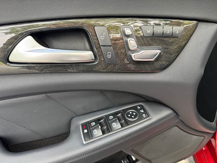 Mercedes-Benz CLS 2015 CLS 320 — фото 8