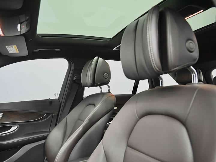 Mercedes-Benz GLC 2020 GLC 260 L 4 MATIC Luxury — фото 30