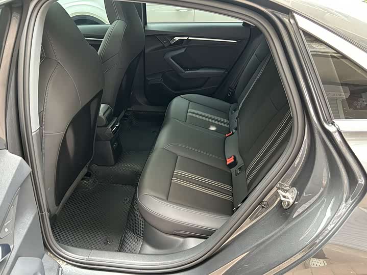 Audi A3 2024 A 3 L Limousine 35 TFSI Sport — фото 14