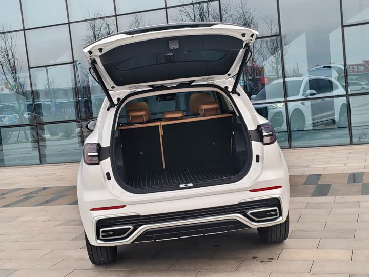 Hongqi HS5 2023 2.0 T Pro — фото 10