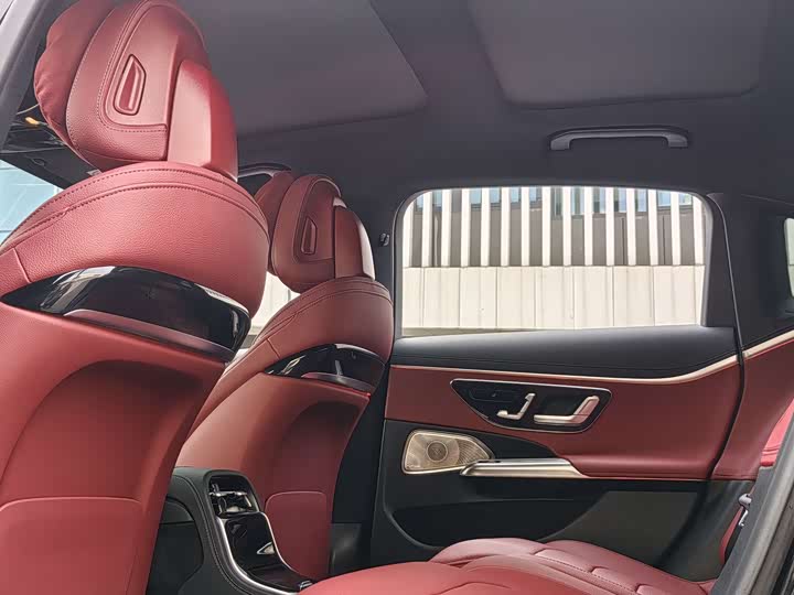 Mercedes-Benz E-Class 2024 E 300 L Sport — фото 16