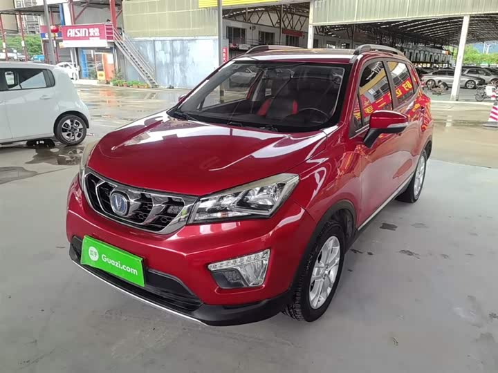 Changan CS15 2016 1.5 L AT — фото 1