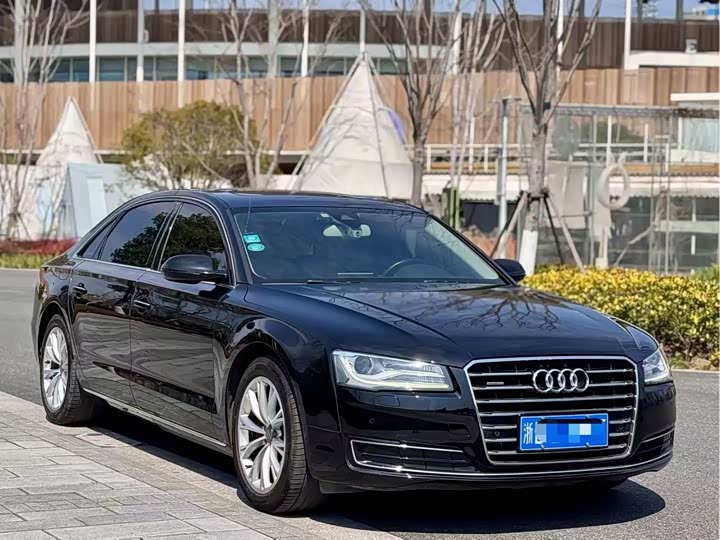 Audi A8 2014 A 8 L 45 TFSI quattro Comfort — фото 3