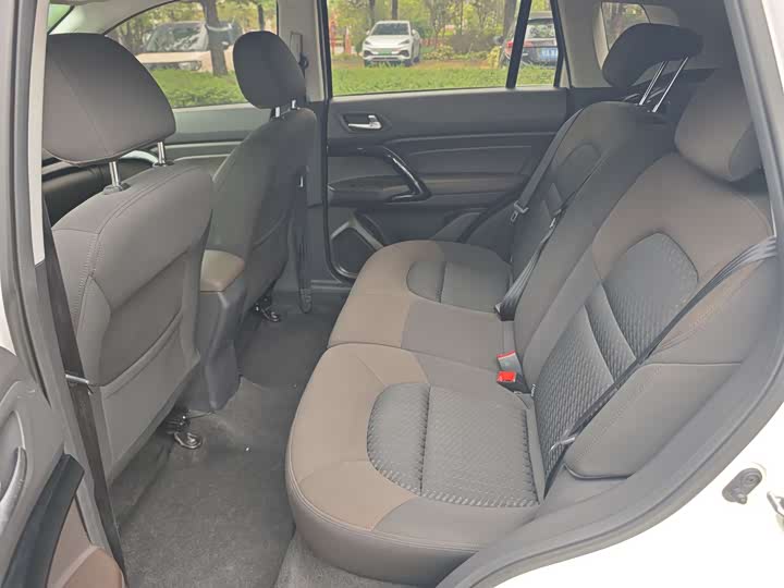 Trumpchi GS4 2017 200 T G-DCT 2 WD — фото 10