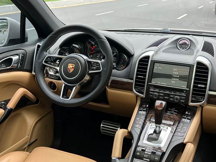 Porsche Cayenne 2015 Cayenne 3.0 T — фото 10