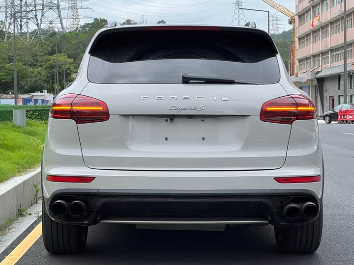 Porsche Cayenne 2015 Cayenne 3.0 T — фото 5