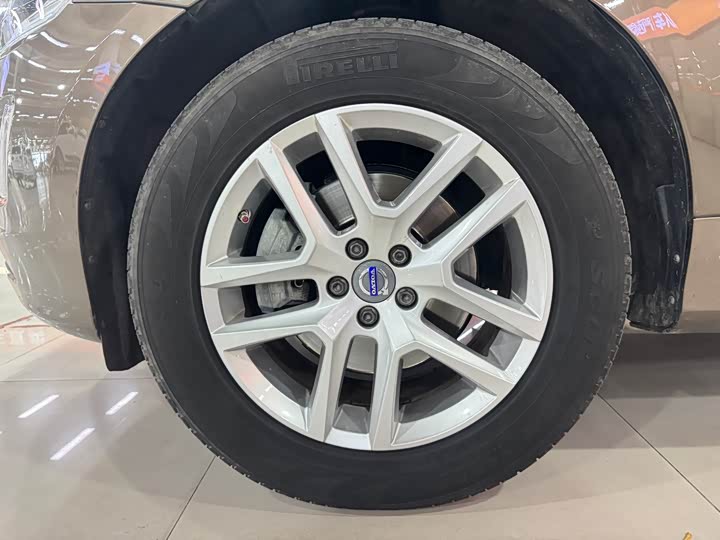 Volvo XC60 2017 T 5 AWD — фото 28
