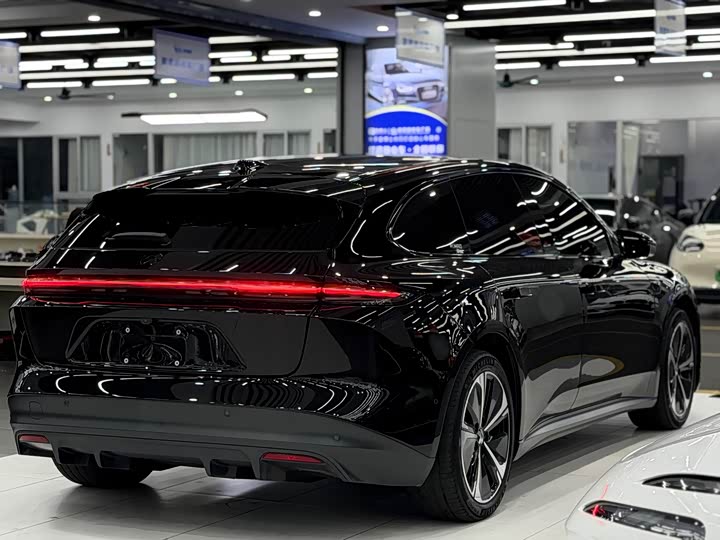 NIO ET 5 T 2024 75k Wh Touring — фото 6