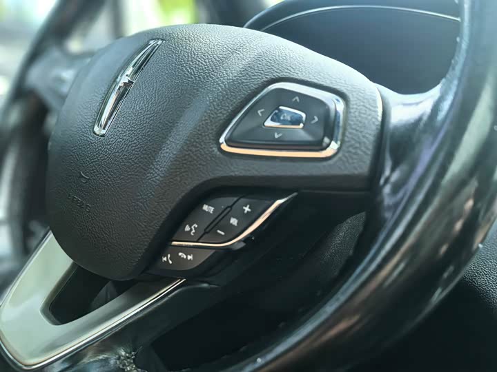 Lincoln MKC 2017 2.0 T 2 WD — фото 28