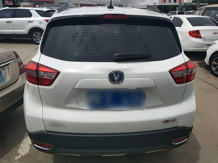 Changan CS15 2016 1.5 L AT — фото 6
