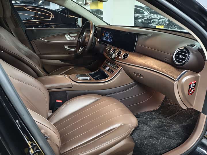 Mercedes-Benz E-Class 2020 E 300 L Luxury — фото 14