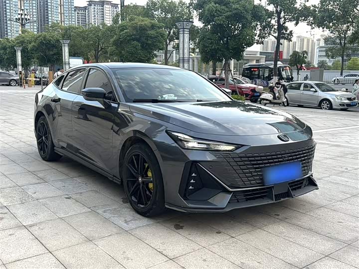 Changan UNI-V 2022 1.5 T Premium — фото 7