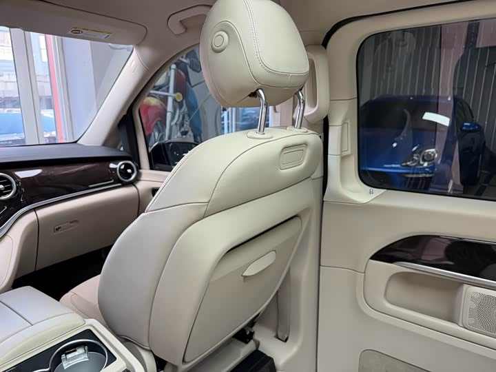Mercedes-Benz V-Class 2017 V 260 — фото 33