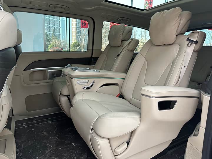 Mercedes-Benz V-Class 2024 V 300 L — фото 20
