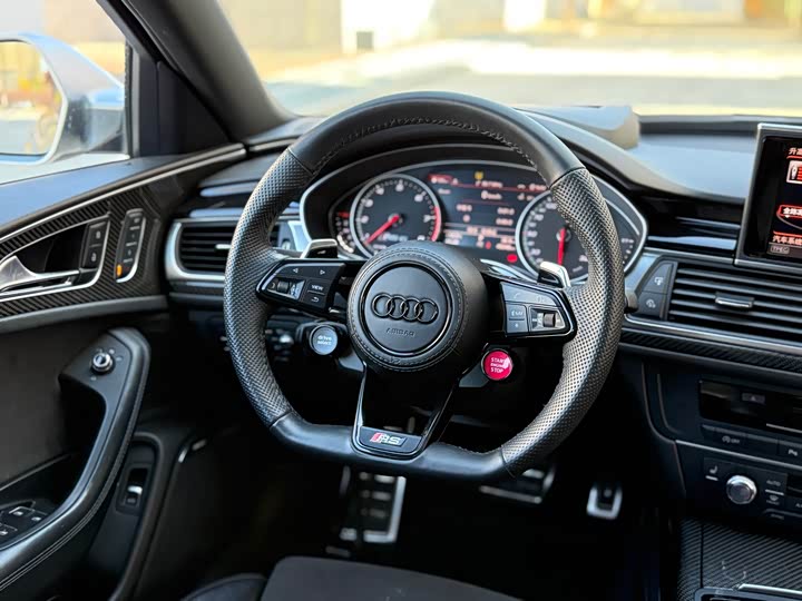 Audi RS6 2016 RS 6 4.0 T Avant — фото 13