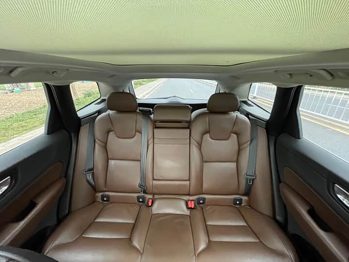 Volvo XC60 2020 T 5 4 WD — фото 23