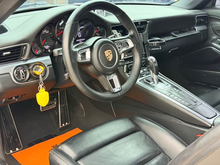 Porsche 911 2015 Carrera 3.4 L Style Edition — фото 11