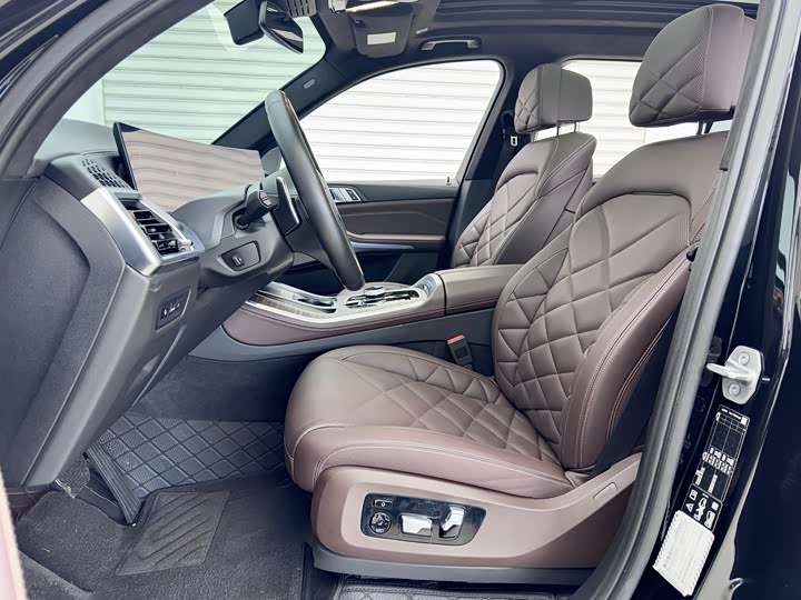 BMW X5 2023 x Drive 40 Li M — фото 7