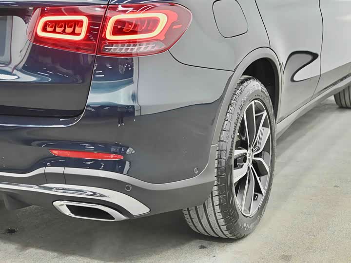 Mercedes-Benz GLC 2021 GLC 260 L 4 MATIC Luxury — фото 11