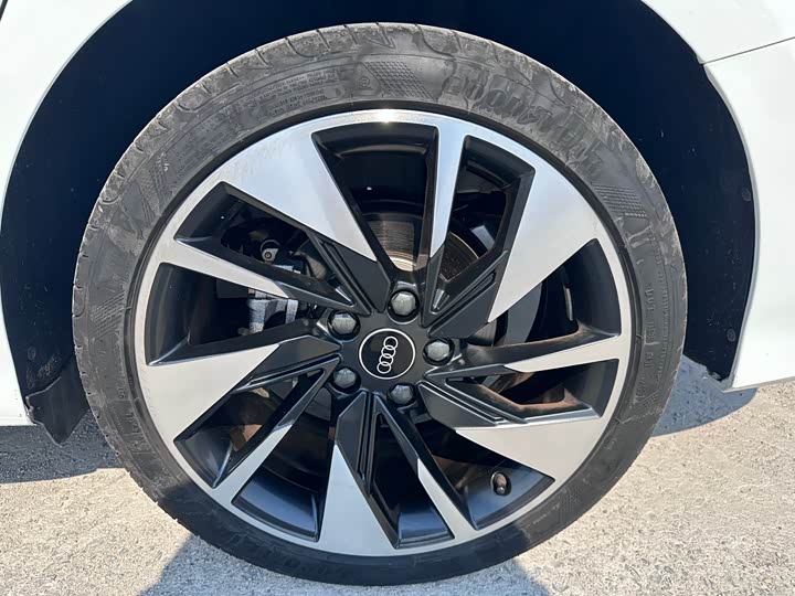 Audi A3 2023 A 3 L Limousine 35 TFSI Sport — фото 23