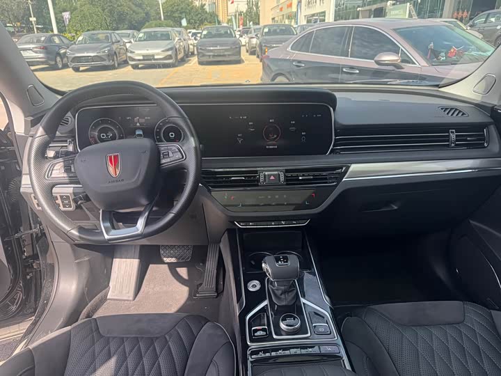 Hongqi HS5 2023 2.0 T 4 WD Pro — фото 12