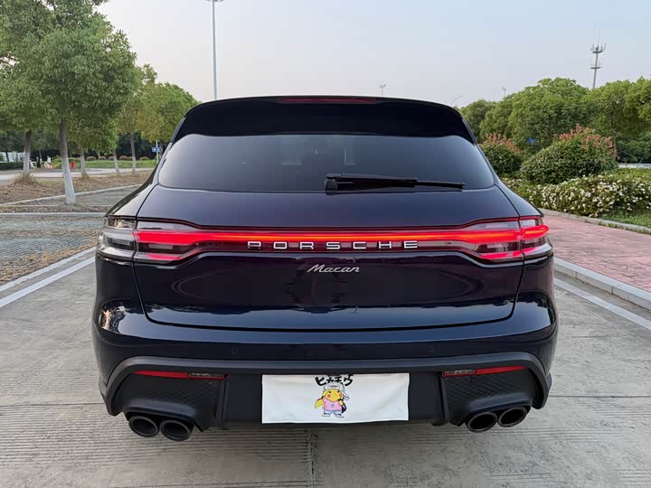 Porsche Macan 2023 Macan 2.0 T — фото 14