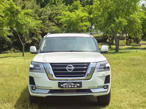 Nissan Patrol — фото 13