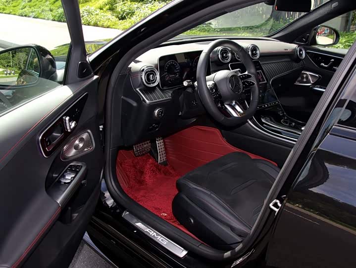 Mercedes-Benz C-Class 2025 AMG C 43 4 MATIC — фото 6