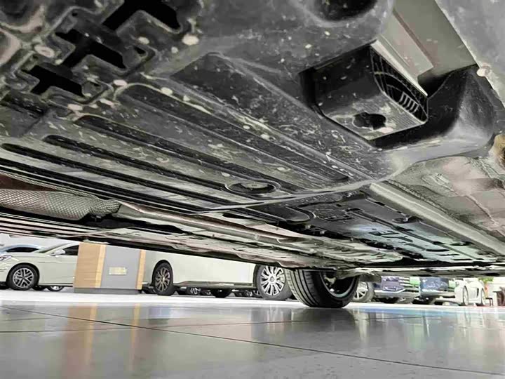 Volvo XC60 Hybrid 2025 Hybrid 4 WD — фото 31