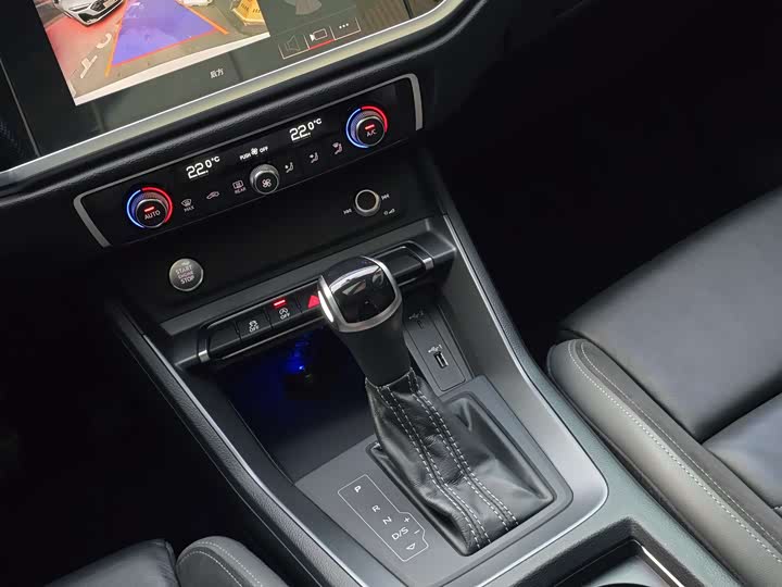 Audi Q3 Sportback 2020 40 TFSI — фото 17
