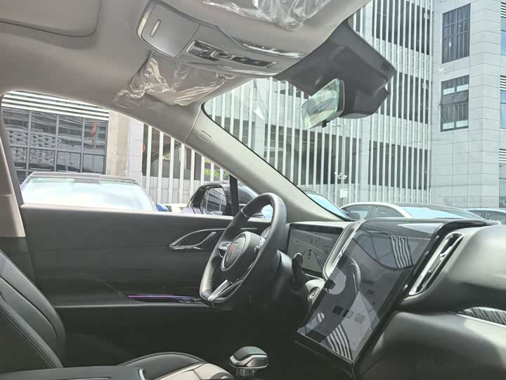 Hongqi HS3 PHEV 2024 115km — фото 7